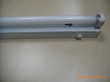 T8轉(zhuǎn)T5節(jié)能改造 如何選購帶反光罩與鎮(zhèn)流器的替換支架